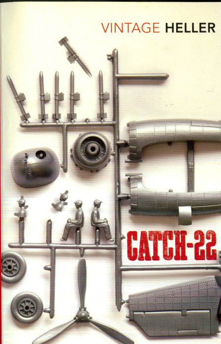Joseph Heller - Catch-22 - Click pe imagine pentru închidere